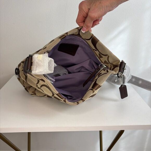 Coach- Brown & Tan 24cm Signature Duffle Purse - Picture 4 of 5